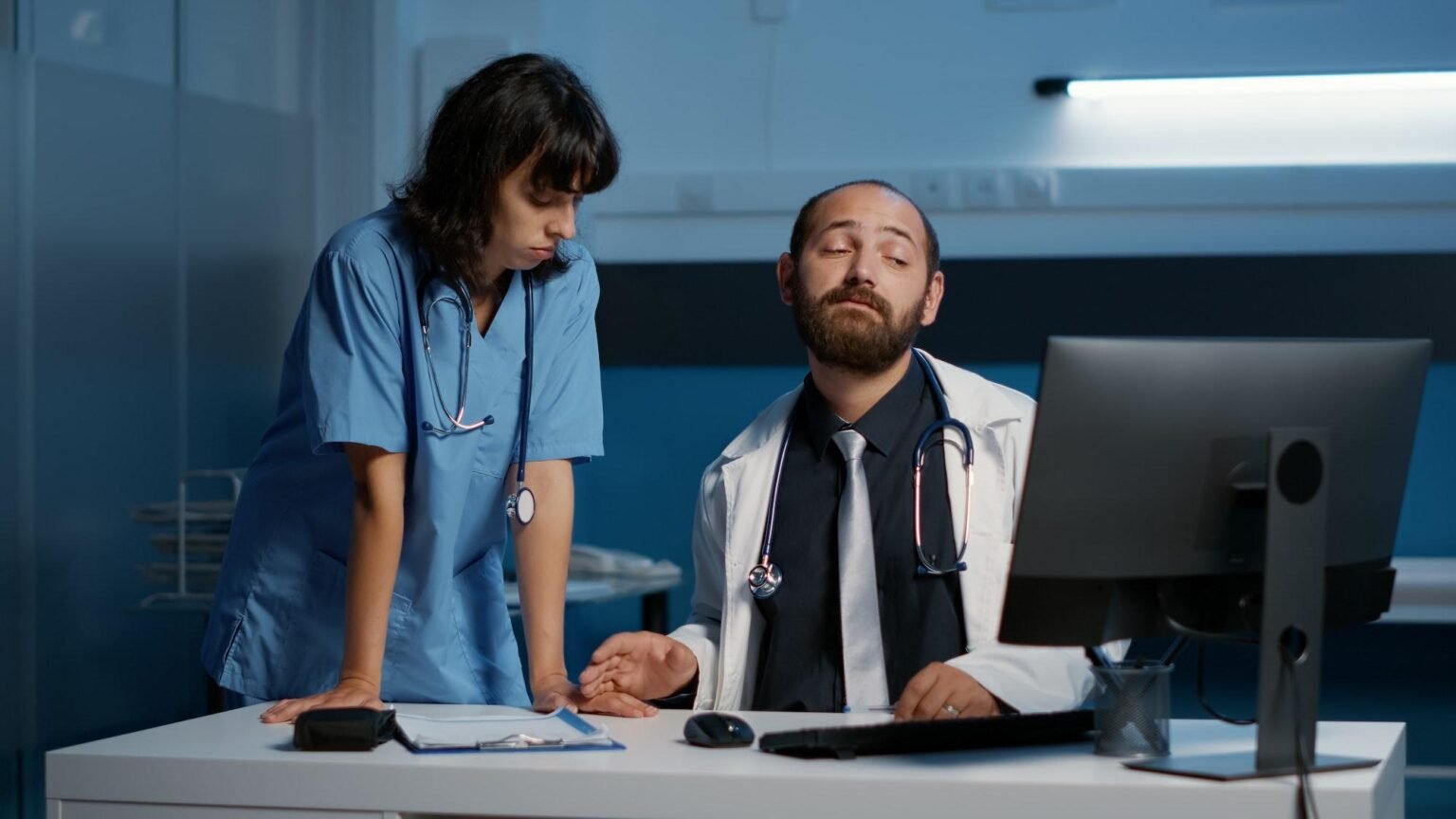 Inappropriate Conversations at Work: Best Practices Guide – Ninja Gaul